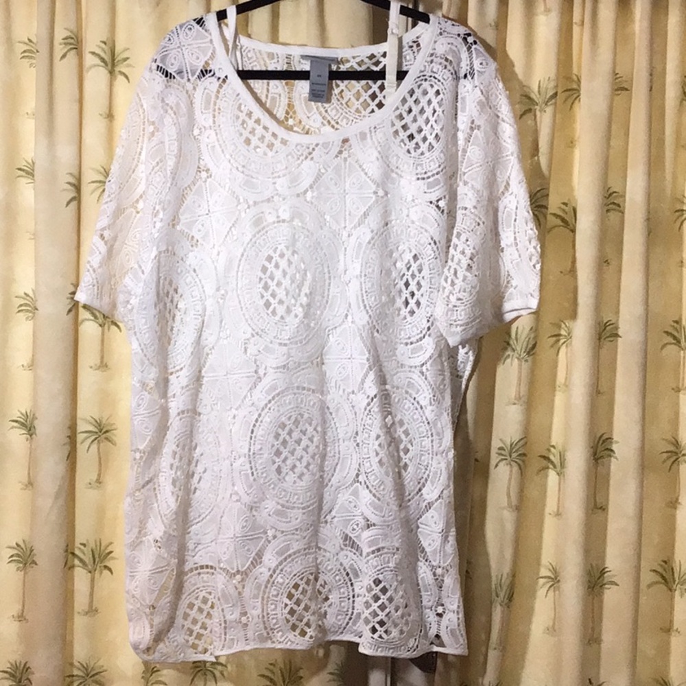 Summer Plus size 2X white crochet lacy top with under camisole. 100% polyester.